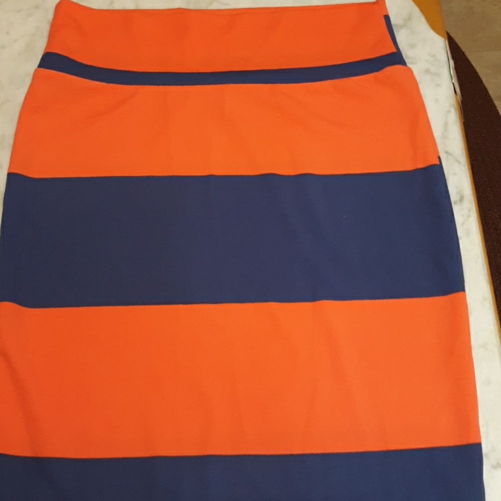 LuLaRoe skirt